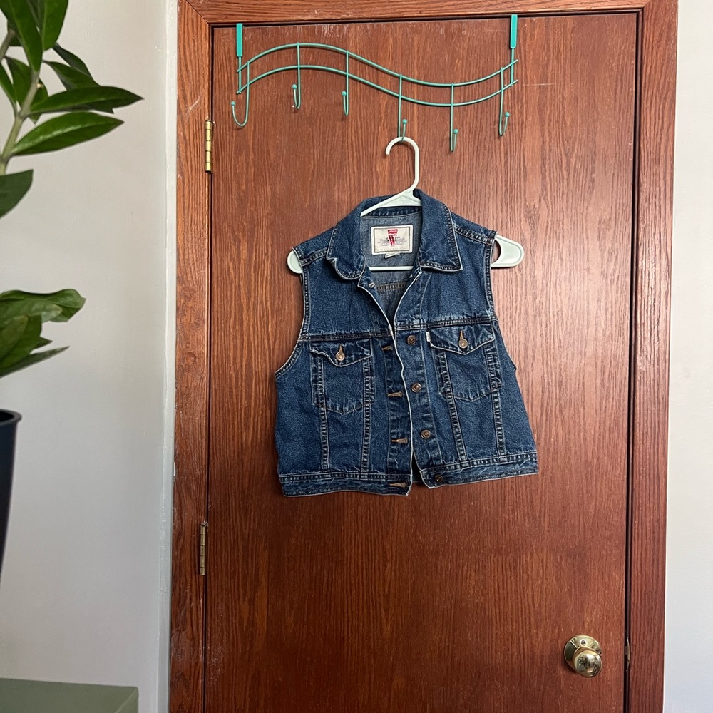 Vintage L Levi Women’s Jean Jacket Vest